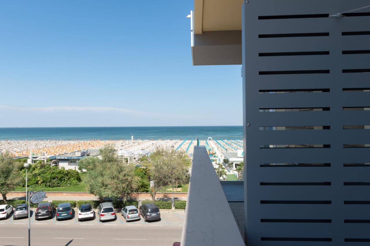 Hotel Commodore Cervia Exterior foto